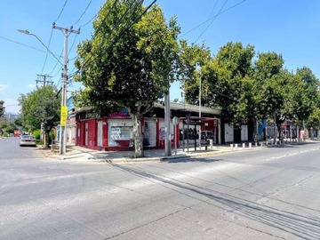 Local Comercial en arriendo mensual en Esquina cañete, Independencia - 3 baños