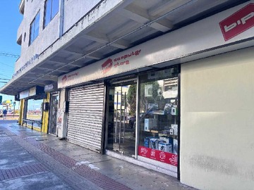 Local Comercial en arriendo mensual en Amplio Local en el centro de Puerto Montt (150182), Puerto Montt - 2 baños