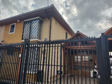Casa en arriendo mensual en San maximo, Puente Alto - 3 dormitorios, 2 baños