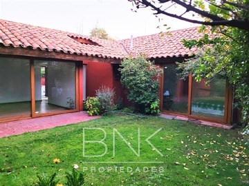 Casa en arriendo mensual en 23 de Febrero/Padre Hurtado, La Reina - 4 dormitorios, 3 baños