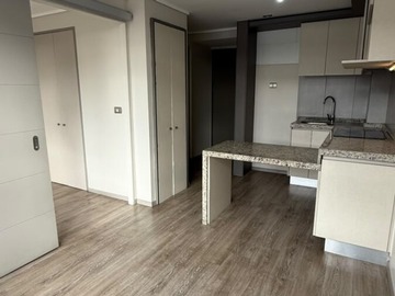 Departamento en arriendo mensual en Miguel Leon Prado, Santiago - 1 dormitorio, 1 baño