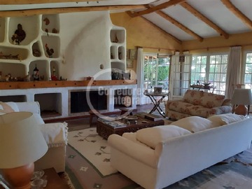 Parcela en venta en Quinahue, Santa Cruz - 4 dormitorios, 2 baños