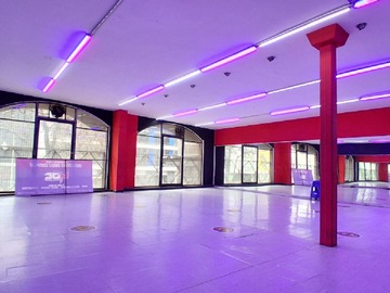 Local Comercial en arriendo mensual en Recoleta 313, Santiago, RM (Metropolitana), Chile, Santiago - 2 baños