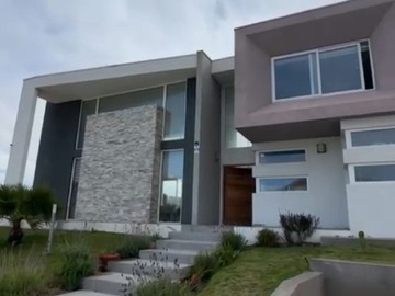 Casa en venta en Moderna Casa, Ideal para Familias (140123), La Serena - 5 dormitorios, 3 baños