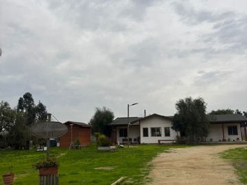 Casa en arriendo mensual en Catapilco, camino ex-asentamiento catapilco, Zapallar - 4 dormitorios, 2 baños