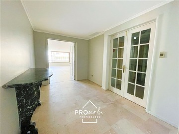 Departamento en arriendo mensual en Enrique Foster/Presidente Riesco, Las Condes - 3 dormitorios, 4 baños