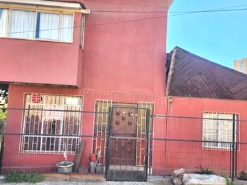 Casa en venta en Las rejas, Viña del Mar - 5 dormitorios, 2 baños