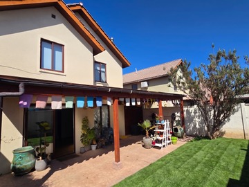 Casa en venta en Machalí, Machalí - 3 dormitorios, 3 baños