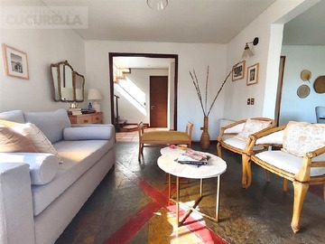 Casa en venta en Lynch Norte / Genaro Benavides, La Reina - 4 dormitorios, 4 baños