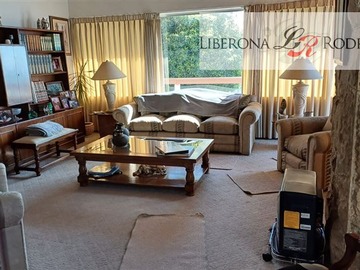 Casa en venta en Gran casona esquina en Recreo, Viña del Mar - 6 dormitorios, 4 baños