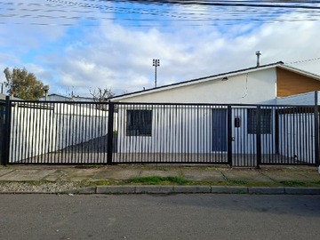 Casa en venta en A pasos universidad bio bio la castilla, Chillán - 2 dormitorios, 2 baños