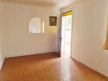 Casa en venta en Casa esquina uso comecial av.El parron l.Cist (150946), La Cisterna - 4 dormitorios, 3 baños