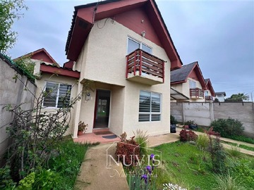 Casa en venta en Sector las américas, Villa Alemana - 4 dormitorios, 2 baños