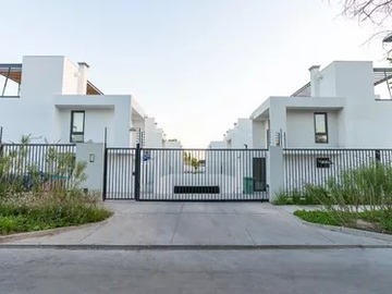 Venta / Casa / Las Condes