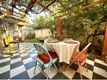 Casa en venta en Presidente errazuriz-alcantara, Las Condes - 5 dormitorios, 2 baños