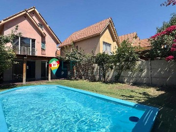 Casa en venta en casa 3 pisos, Huechuraba, condominio (152849), Huechuraba - 4 dormitorios, 3 baños