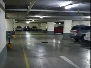 Estacionamiento en arriendo mensual en Av. Pdte. Kennedy 5600, Vitacura, Vitacura