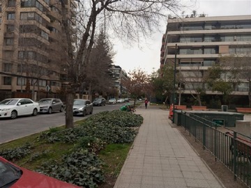 Departamento en venta en Plaza La Alcaldesa, Providencia - 3 dormitorios, 2 baños