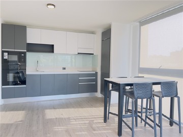 Departamento en arriendo mensual en Ricardo Lyon 1171, Providencia. a solo minutos de Metro Los Leones, Providencia - 3 dormitorios, 2 baños