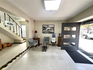 Oficina en arriendo mensual en Manquehue Sur- Alibsod e Camargo, Las Condes - 3 baños
