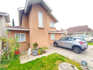 Casa en venta en Condominio Los arrayanes, Colina - 4 dormitorios, 3 baños