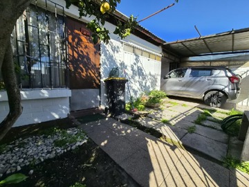 Casa en venta en Gabriel gonzalez videla y german garces, Maipú - 3 dormitorios, 1 baño