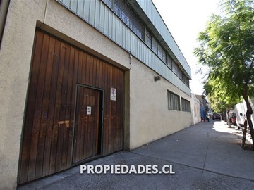 Arriendo Mensual / Local Comercial / Santiago