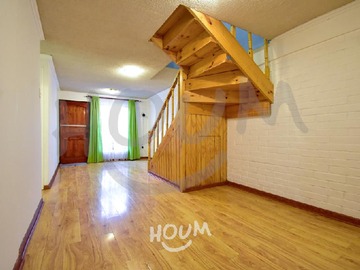 Casa en venta en Literatura, Maipú - 6 dormitorios, 2 baños