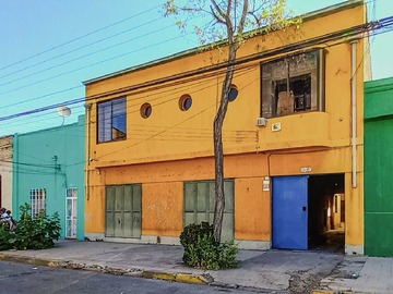 Terreno Industrial en arriendo mensual en 8 privados galpón bodegas metro irarrázabal (171299), Santiago - 3 baños