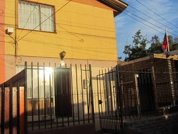 Casa en arriendo mensual en Villa alemana, Villa Alemana - 3 dormitorios, 1 baño