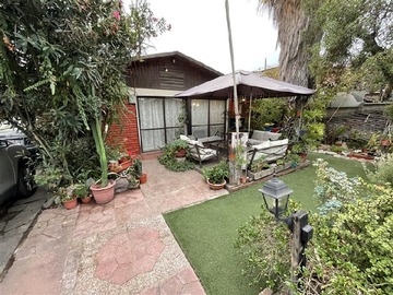 Casa en venta en Metro quillalles, La Florida - 4 dormitorios, 1 baño