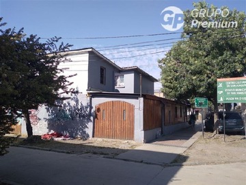 Casa en venta en Pintor Cicarelli, Sierra Bella, Carmen, Silva, San Joaquín, RM, San Joaquín - 7 dormitorios, 2 baños