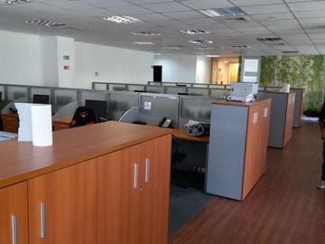 Oficina en arriendo mensual en Av. Del Valle Sur - Santa Clara, Huechuraba - 4 baños
