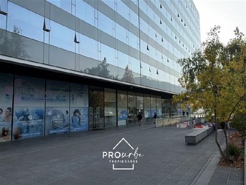 Oficina en arriendo mensual en Lo Fontecilla, Las Condes - 2 dormitorios, 2 baños