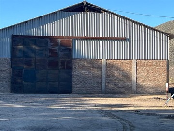 Bodega en arriendo mensual en Escorial sin numero, San Felipe - 1 baño