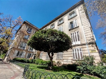Oficina en arriendo mensual en Los leones, Providencia - 6 dormitorios, 2 baños