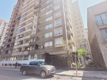 Departamento en venta en Santa Victoria 387, Santiago, Región Metropolitana de Santiago 8320000, Chile, Santiago - 1 dormitorio, 1 baño