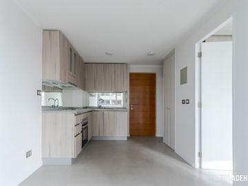 Departamento en arriendo mensual en Av. Vicuña Mackenna, Metro Ñuble, San Joaquín - 1 dormitorio, 1 baño
