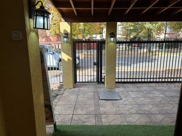 Casa en venta en Casa remodelada frente al Club (162852), Huechuraba - 5 dormitorios, 4 baños