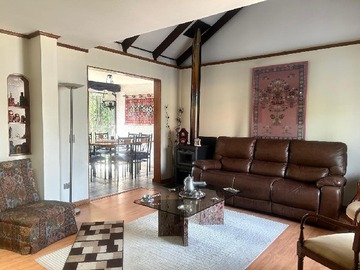 Casa en venta en San Fernando / Ortúzar, Ñuñoa - 4 dormitorios, 4 baños
