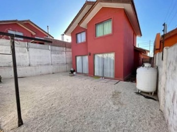 Casa en arriendo mensual en Gonzalez videla colegio francisco palau, La Serena - 3 dormitorios, 3 baños