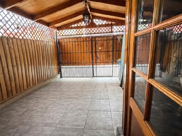Casa en venta en Conjunto habitacional san josé de la estrella sur, La Florida - 3 dormitorios, 2 baños