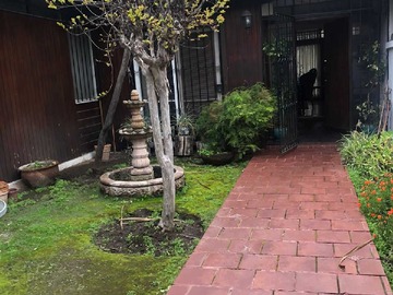 Casa en venta en Vende casa Gran terreno 1000 mts2 Las Condes (166008), Las Condes - 4 dormitorios, 2 baños