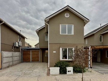 Casa en venta en Prados de buin iii, Buin - 2 dormitorios, 3 baños