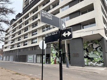 Local Comercial en venta en Av. Ricardo Cumming, Santiago - 1 baño