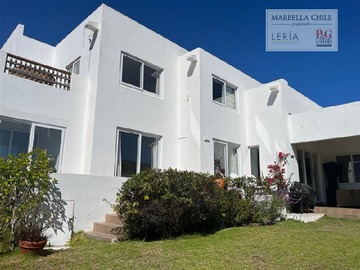 Casa en venta en Puchuncaví, Puchuncaví - 5 dormitorios, 4 baños
