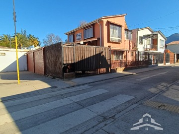 Casa en venta en 21 de Mayo, La Cruz - 3 dormitorios, 2 baños
