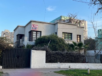 Casa en venta en Casa Familiar, Conectividad y ubicación (176497), Ñuñoa - 6 dormitorios, 3 baños