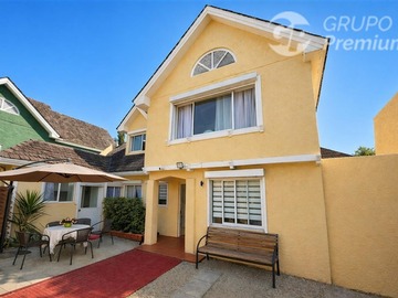 Casa en venta en Linda Casa en Venta en La Reina | Condominio Privado, La Reina - 5 dormitorios, 4 baños
