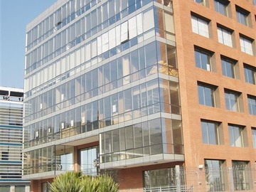 Local Comercial en venta en Los jardines 931, Huechuraba - 3 baños